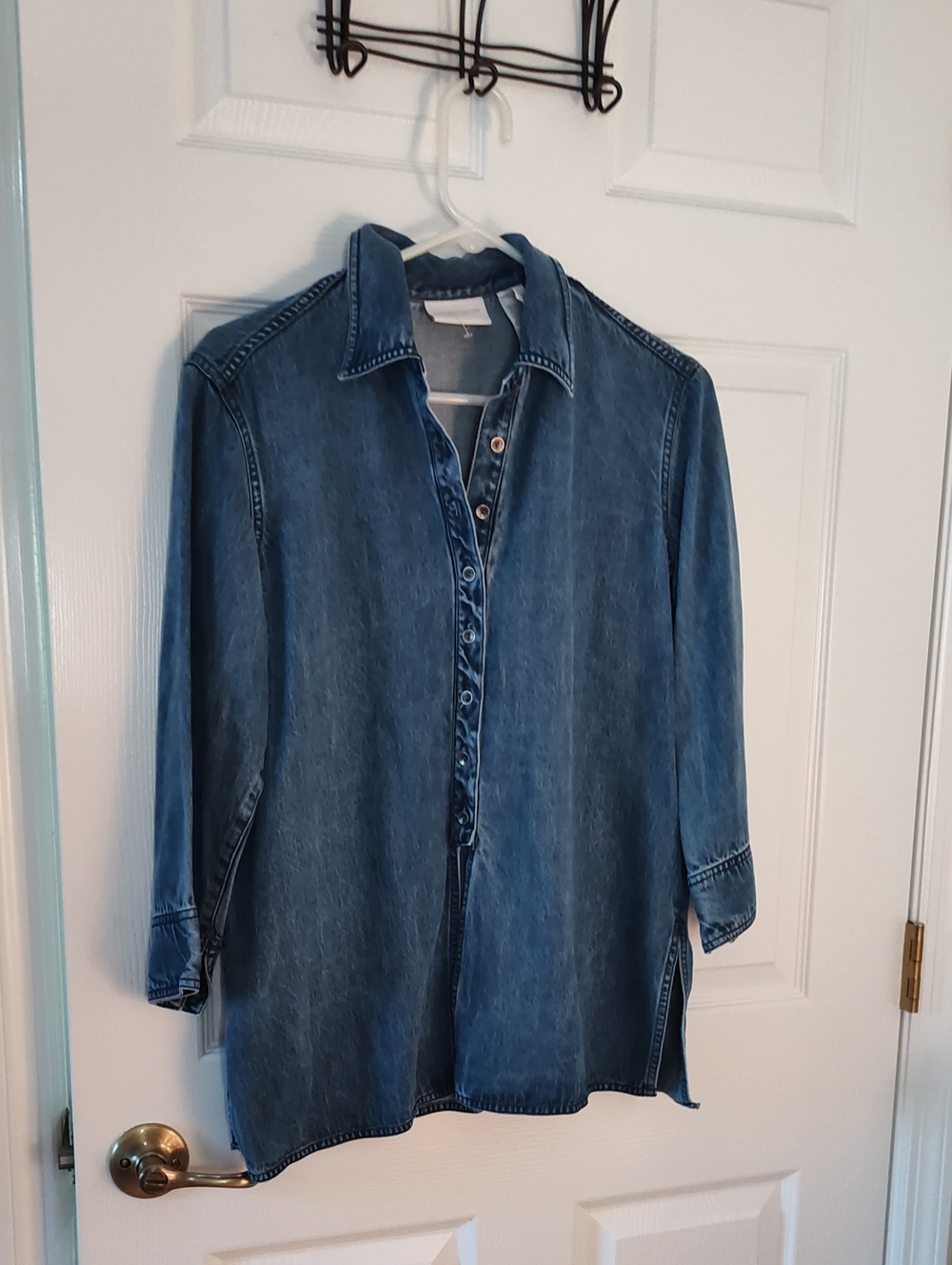 Liz Claiborne Denim Button-Front Shirt in Blue